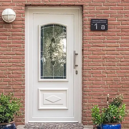 Apartment Gorgeous In Wurster Nordseekueste, *