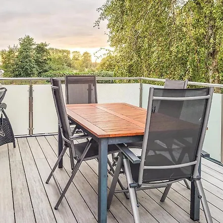Apartment Gorgeous In Wurster Nordseekueste,